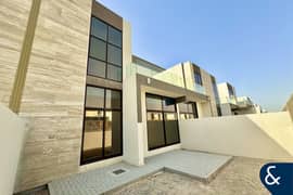 Single Row |  Burj Views  | Brand New