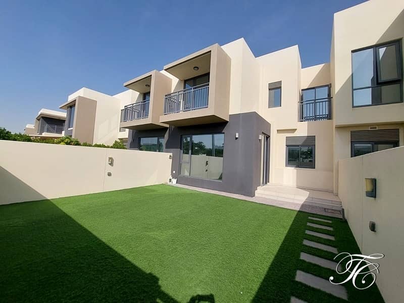位于迪拜山庄,枫叶社区,枫叶2号公寓 3 卧室的别墅 240000 AED - 11964224 位于迪拜山庄,枫叶社区,枫叶2号公寓 3 卧室的别墅 240000 AED - 11964224