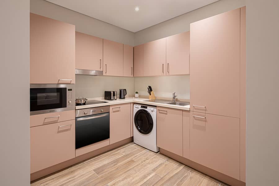 3 ROVE JBR APARTMENTS_04_ONE BEDROOM LOUNGE KITCHEN. jpg