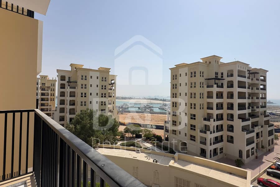 4 Marina-I-1BR-furn-23. jpg