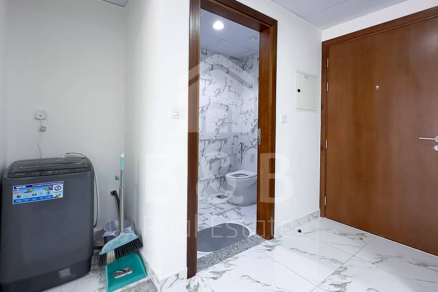 14 Marina-I-1BR-furn-15. jpg