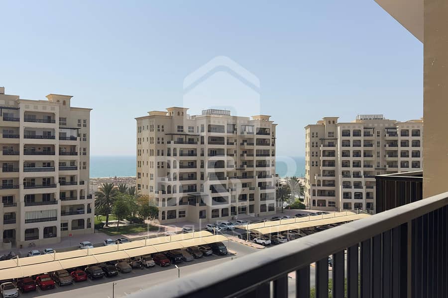 21 Marina-I-1BR-furn-22. jpg