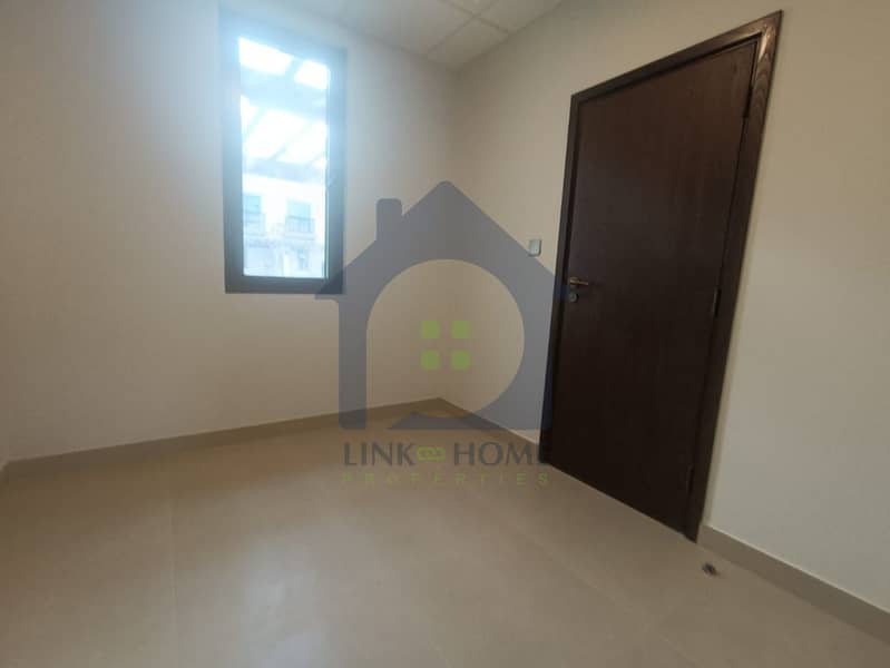 13 e19063ef-17d0-449e-bee9-8a26fd40b0e7. jpg