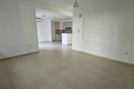 3 Bedroom Townhouse for Rent in Town Square, Dubai - 2 Mins from Pool | Well Maintained | Multi Cheques