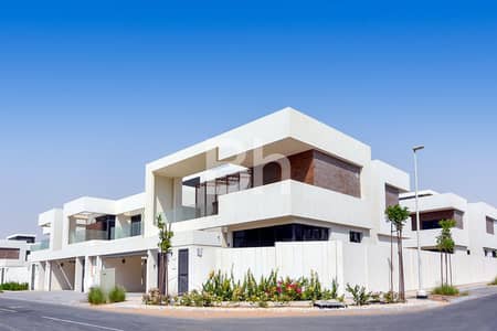 5 Bedroom Villa for Rent in Yas Island, Abu Dhabi - Lively | Vacant First Week July | Green Landscape