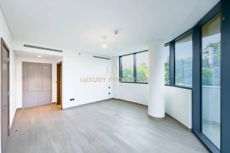 Amazing Terrace | Vacant | Best Price Amazing Terrace | Vacant | Best Price