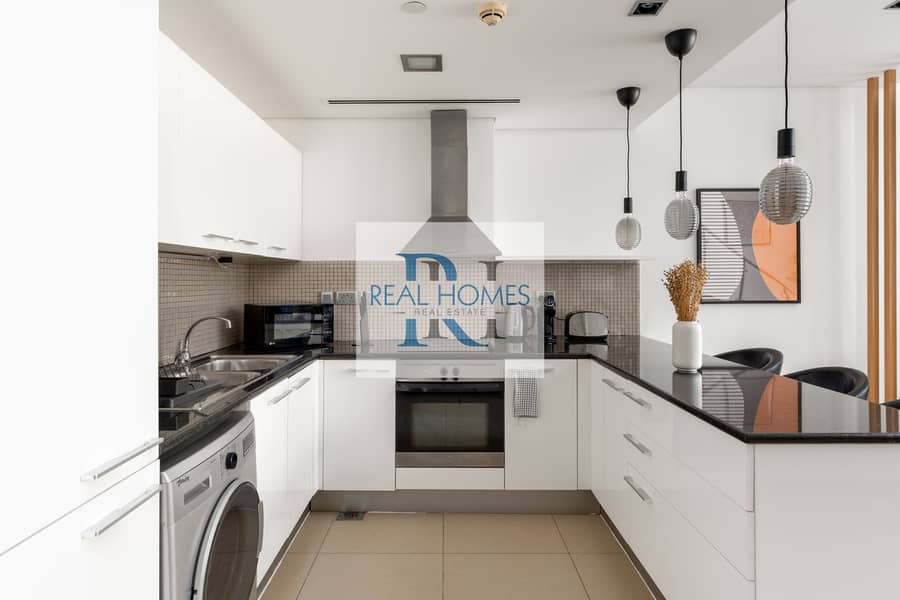 8 Kitchen 1. jpg