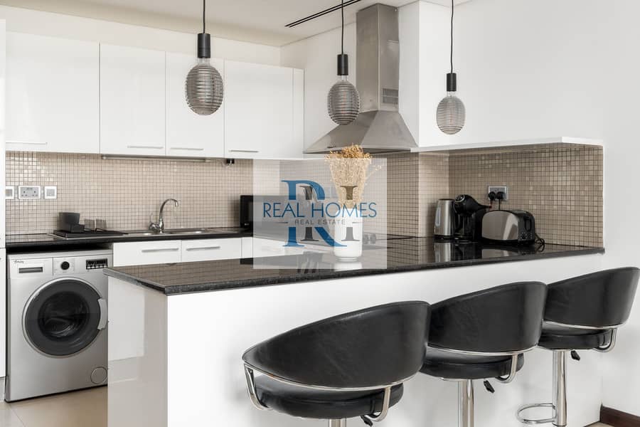 12 Kitchen 2. jpg