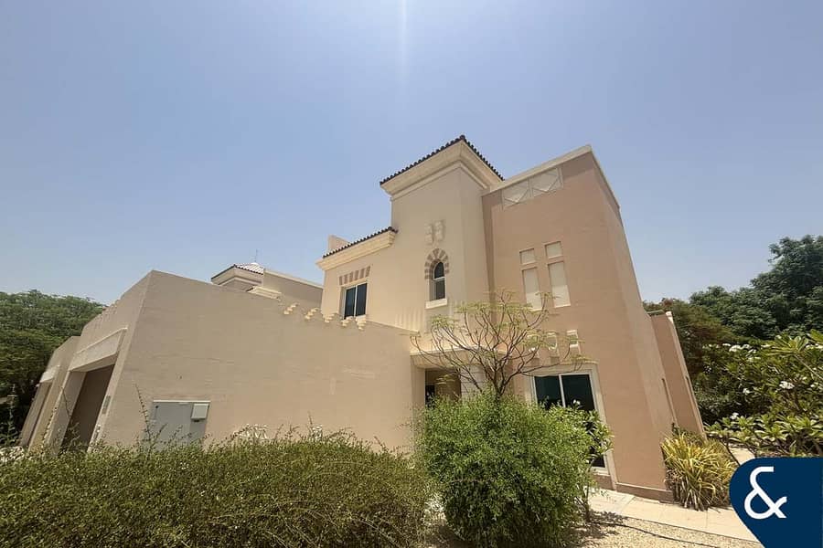 4 Bed | C3 | Exclusive | Negotiable Price 4 Bed | C3 | Exclusive | Negotiable Price