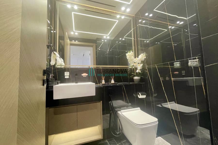 10 bathroom5. jpg