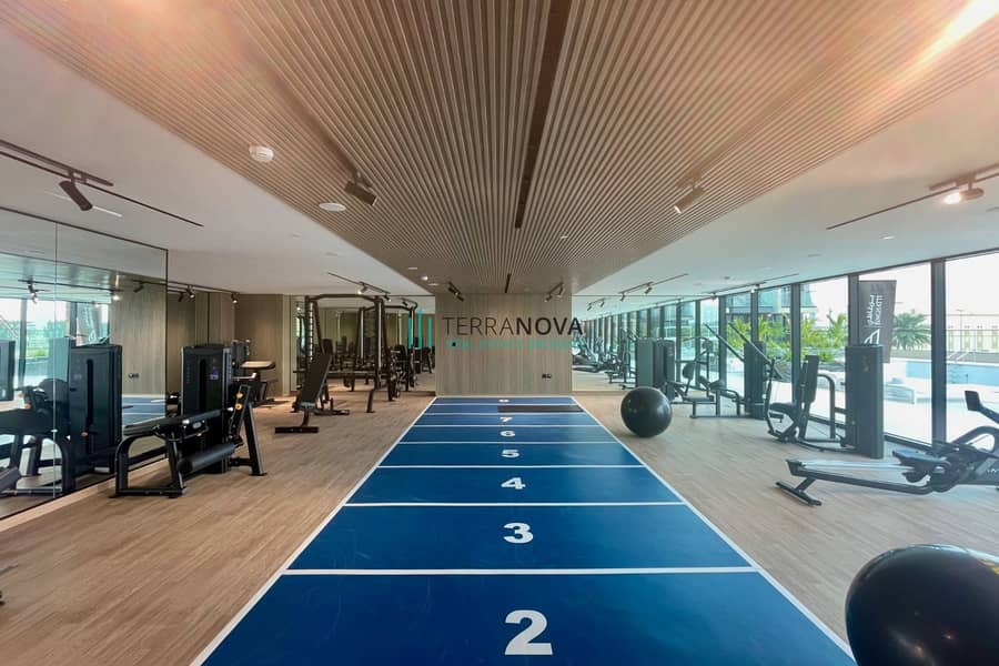 19 gym2. jpg