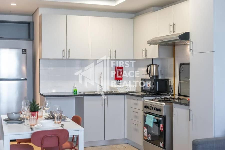 7 Kitchen. jpg