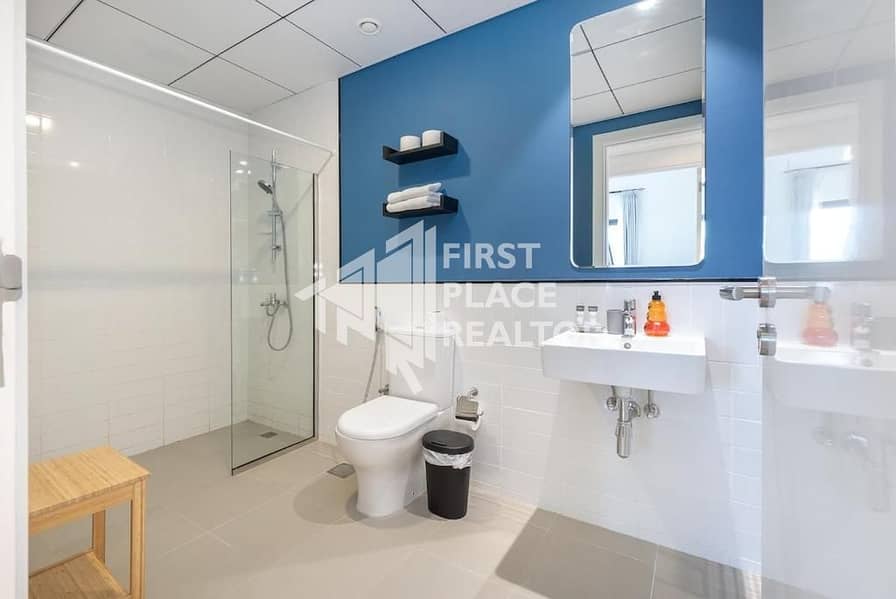 16 Bath. jpg
