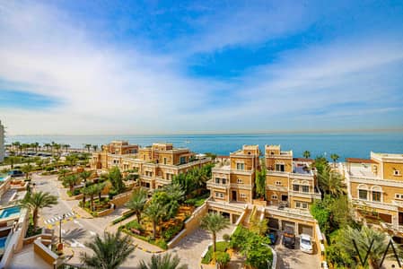 2 Bedroom Apartment for Rent in Palm Jumeirah, Dubai - Full Sea View | Private Beach Access