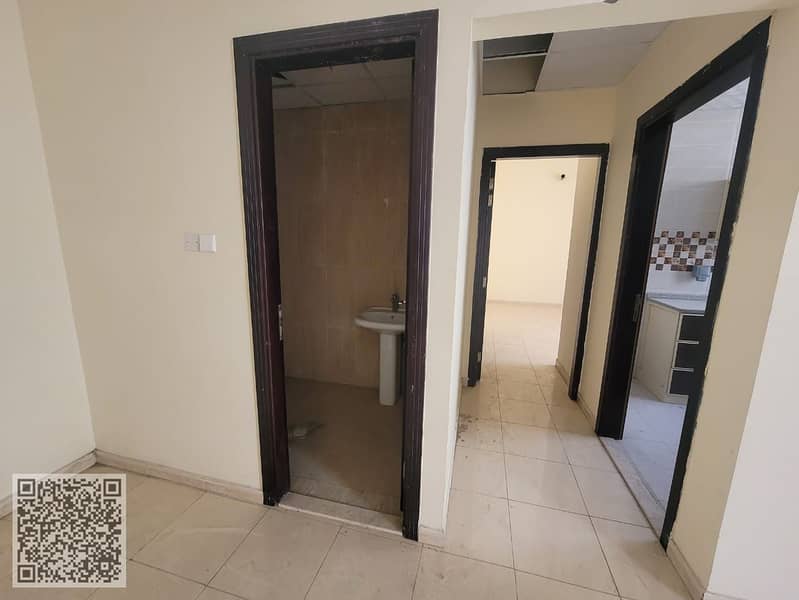 2 WhatsApp Image 2025-06-18 at 20.36. 50_3dcbad0d. jpg