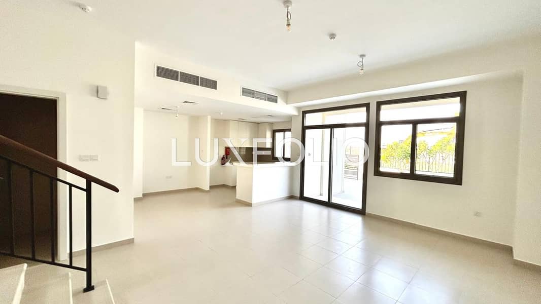 Single Row | Modern | Spacious Single Row | Modern | Spacious