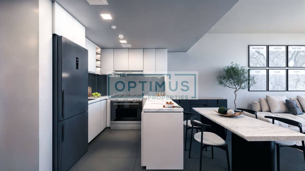 6 Kitchen. jpg