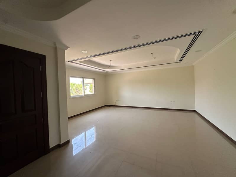 6 Independent_Villa-Private_Garden-Prime_Location-2. jpg