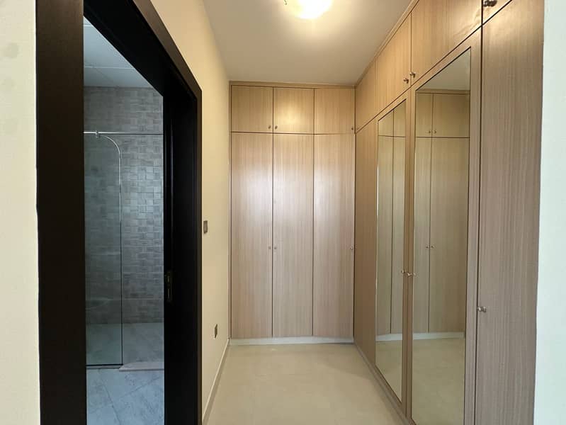 6 5BR-Modern_Villa-Prime_Location-Private_Pool-20. jpg