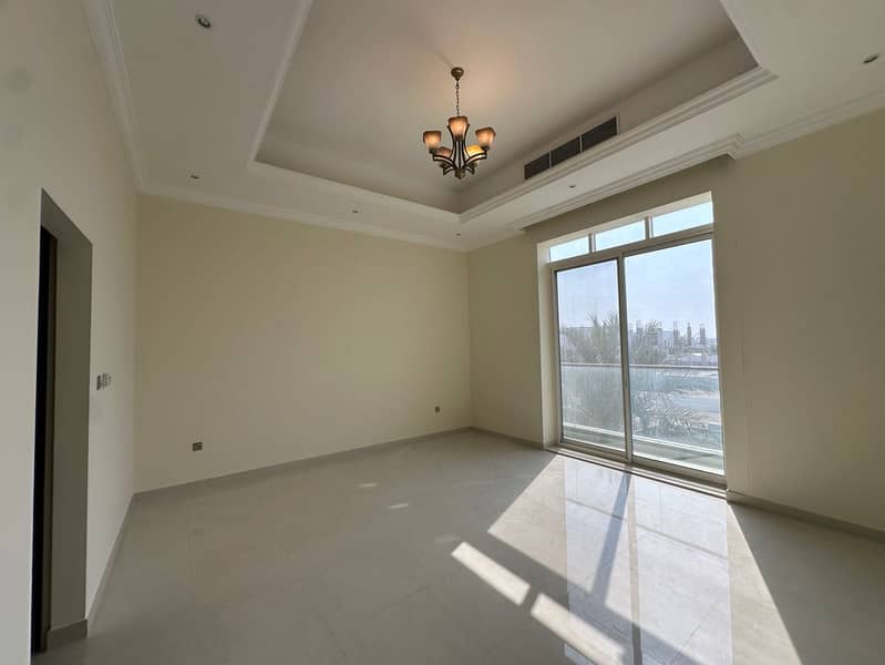 8 5BR-Modern_Villa-Prime_Location-Private_Pool-17. jpg