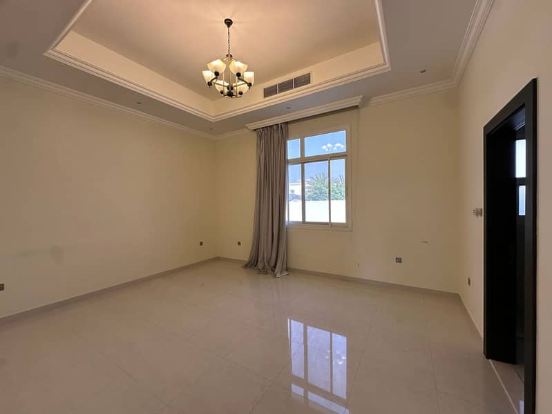 11 5BR-Modern_Villa-Prime_Location-Private_Pool-5. jpg