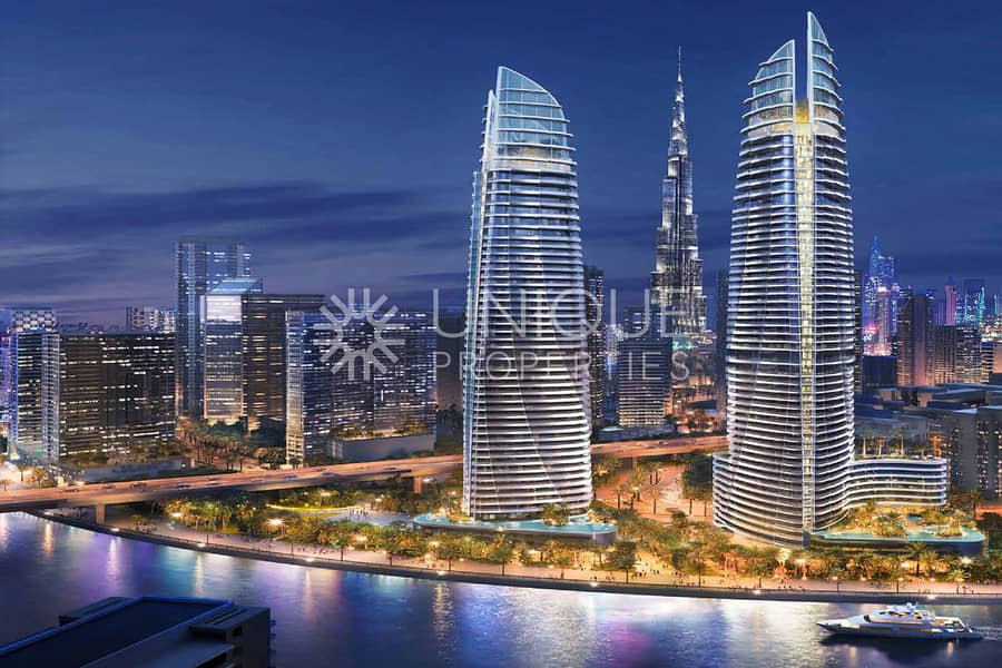 Luxurious Unit | Prime Location | Best Layout Luxurious Unit | Prime Location | Best Layout