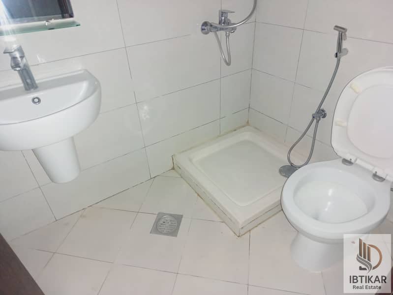 8 1000117174. jpg