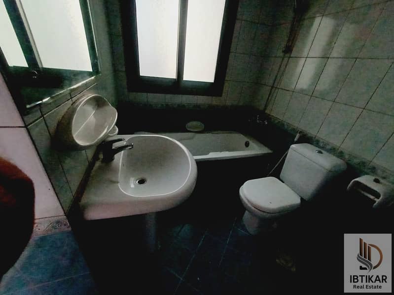 4 1000117211. jpg