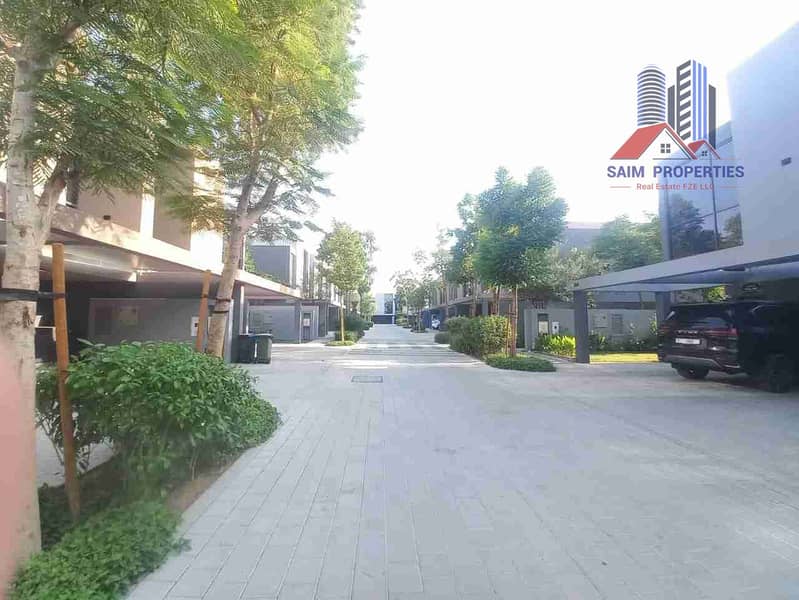 5 1000198219. jpg