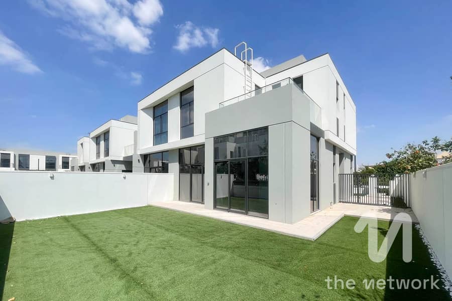 Brand New | Ready to Move-In | Corner Unit Brand New | Ready to Move-In | Corner Unit