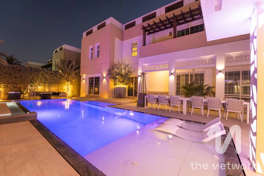 فیلا في راحات،مدن 5 غرف 9500000 درهم - 11975854