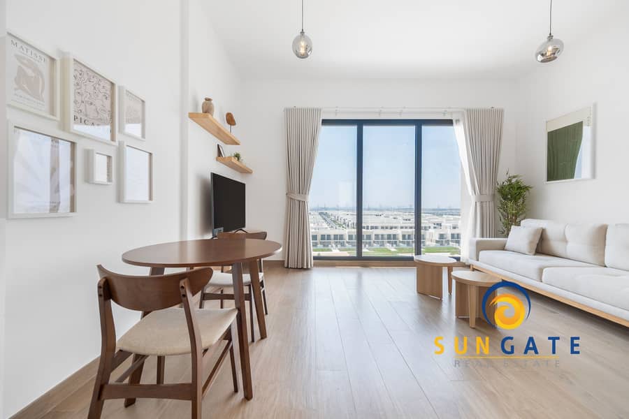 3 414 Liva, Town Square2. jpg