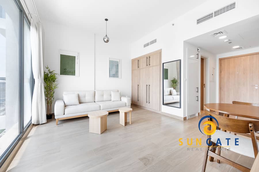 4 414 Liva, Town Square4. jpg