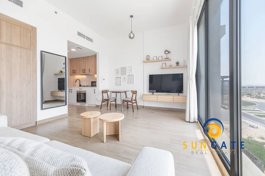 9 414 Liva, Town Square7. jpg