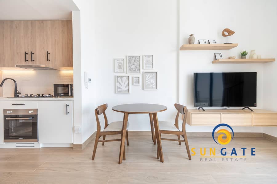 10 414 Liva, Town Square9. jpg