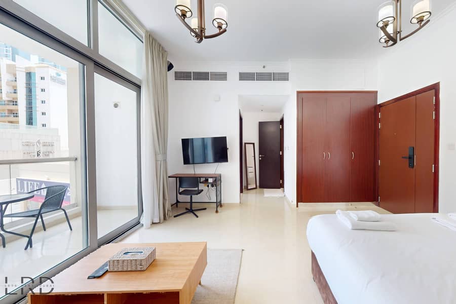 5 LRD-VACATION-HOMES-Dec-Tower-1-06192025_123059. jpg