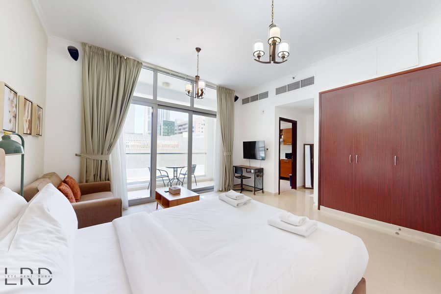 7 LRD-VACATION-HOMES-Dec-Tower-1-06192025_124848. jpg