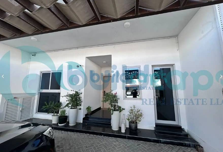 2 Villa 2. jpg