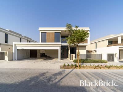 5 Bedroom Villa for Sale in Tilal Al Ghaf, Dubai - Harmony III | Fully Upgraded Villa | Park View