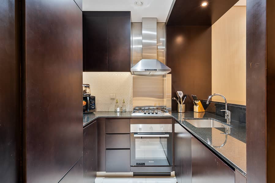 4 Full Kitchen (8). jpeg