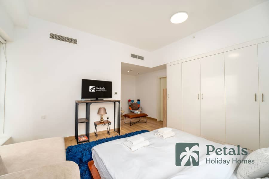 20 Bed--2-5. jpg