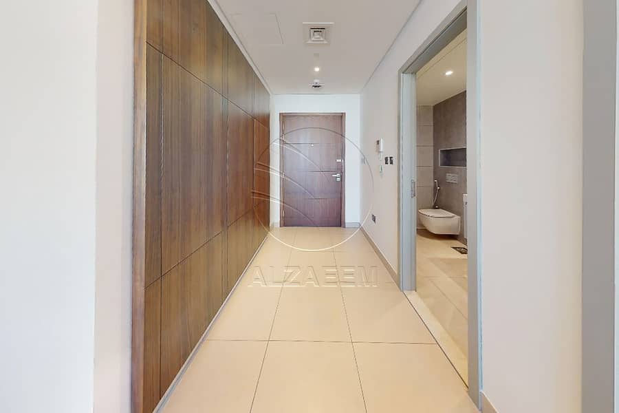 3 HALLWAY. jpg