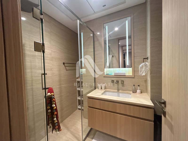 9 Reem Nine 2BR, Al Reem Island - 160121904332_0001_remove 4. jpg