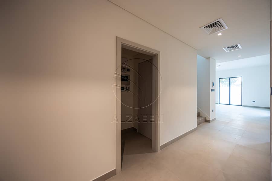 2 021A8409-Enhanced-NR. jpg