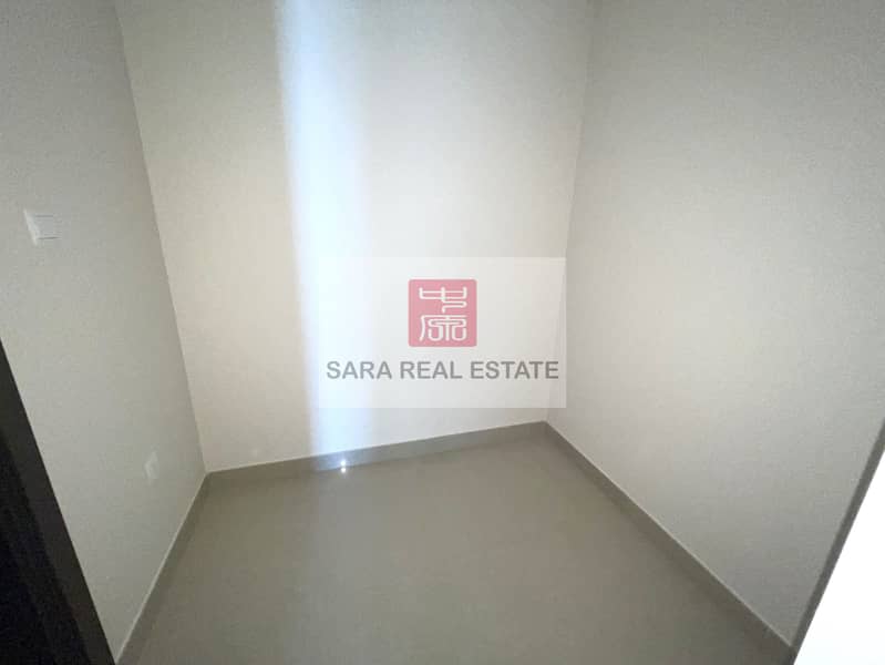27 Laundry Area 2. JPG