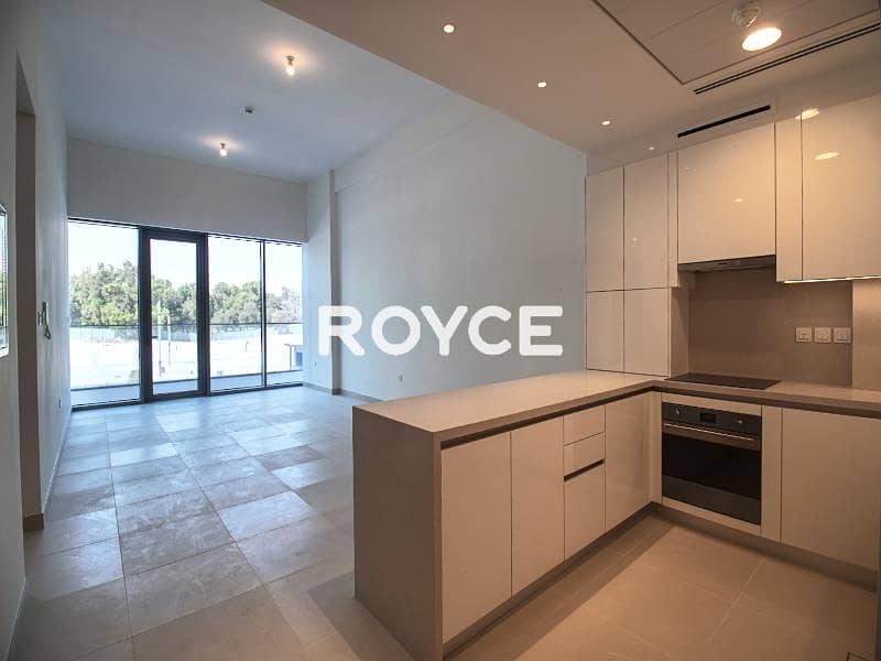 Waterfront Living | large layout | Park View | Bright Quite Waterfront Living | large layout | Park View | Bright Quite
