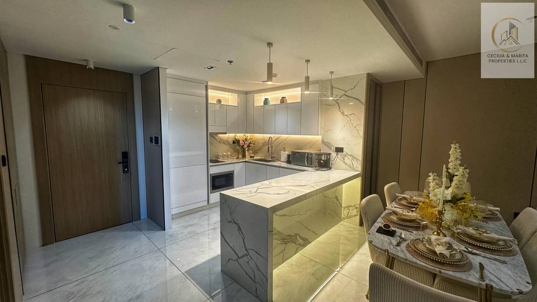 9 kitchen. jpg