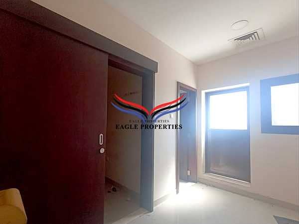10 kMlEjD9qGBnkZhjXxvZLD3uLG5186xKG601a6XTK. jpg