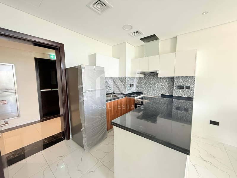 2 The Gate 1BR Masdar City - 176656202952_0011_remove. jpg