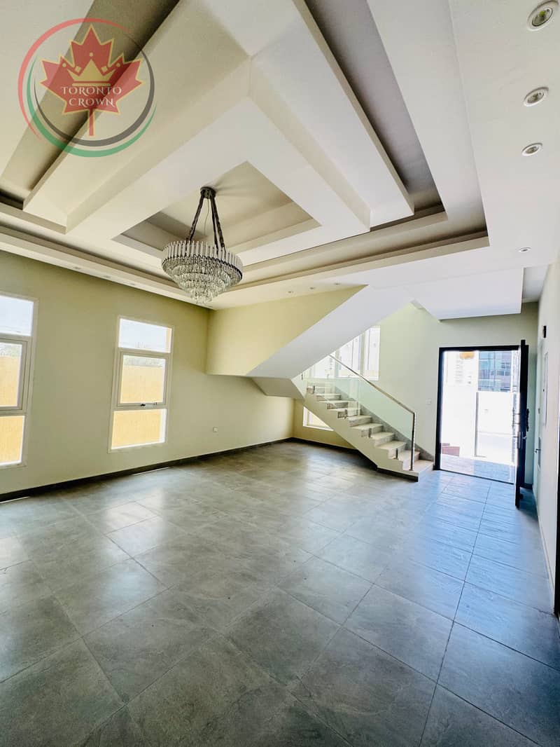 3 Yasmeen_Villa_-_Main_Hall. jpg
